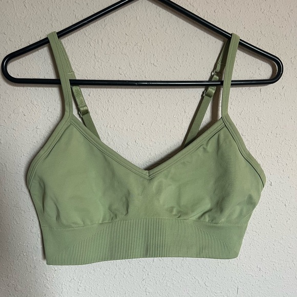 lululemon athletica Other - Lululemon Ebb to Street size 8